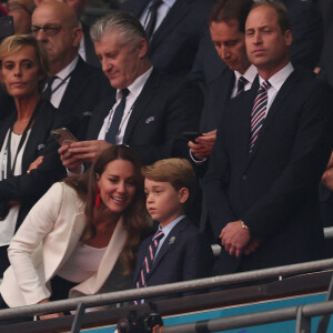 Kate Middleton, le prince William et leur fils le prince George lors de la finale de l'Euro 2021 opposant l'Angleterre à l'Italie à Wembley. Photo by Richard Pelham/The Sun/News Licensing/ABACAPRESS.COM