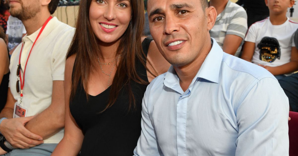 Exclusif - Brahim Asloum et Justine, sa femme enceinte - Gala de boxe ...