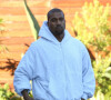 Kanye West fait du shopping avec une amie à Beverly Hills.
