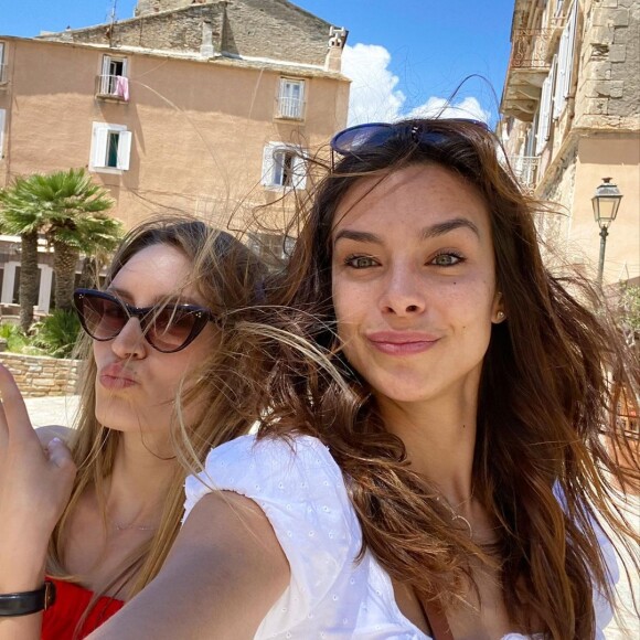 Marine Lorphelin, en vacances en Corse avec sa soeur Lou-Anne Lorphelin également Miss et son charmant frère Enzo.