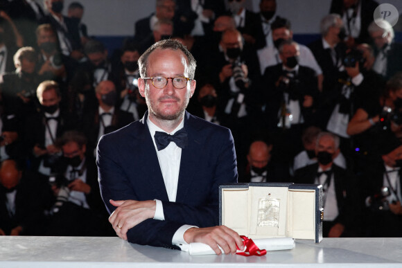 Juho Kuosmanen (Grand prix ex aequo : "Compartiment NO.6" de Juho Kuosmanen) - Photocall des lauréats du 74ème Festival International du Film de Cannes, le 17 juillet 2021. © Borde-Jacovides-Moreau/Bestimage 