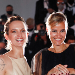 Julia Ducournau (Palme d'Or pour "Titane"), Vincent Lindon, Agathe Rousselle - Photocall des lauréats du 74ème Festival International du Film de Cannes, le 17 juillet 2021. © Borde-Jacovides-Moreau/Bestimage 