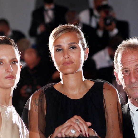 Julia Ducournau (Palme d'Or pour "Titane"), Vincent Lindon, Agathe Rousselle - Photocall des lauréats du 74ème Festival International du Film de Cannes, le 17 juillet 2021. © Borde-Jacovides-Moreau/Bestimage 