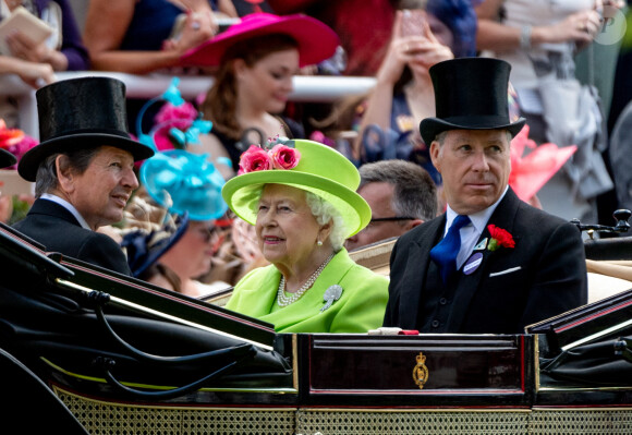 David Armstrong-Jones et John Warren - La reine Elisabeth II d'Angleterre lors du 4ème jour du Royal Ascot 2018 a Ascot le 22 juin 2018. 
