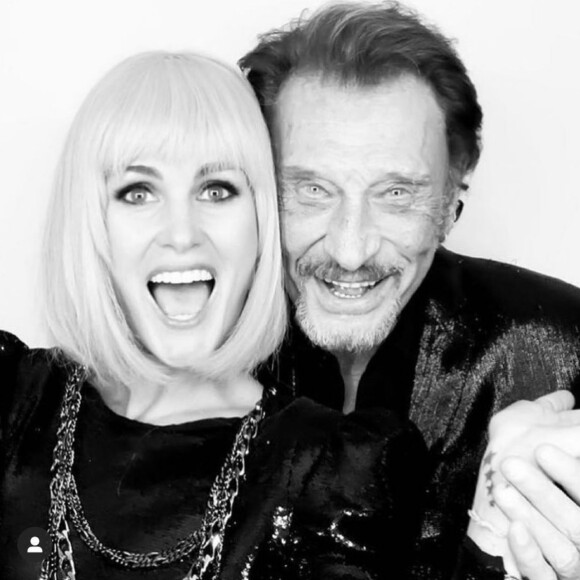 Laeticia Hallyday rend hommage à Johnny Hallyday. Le 15 juin 2021.