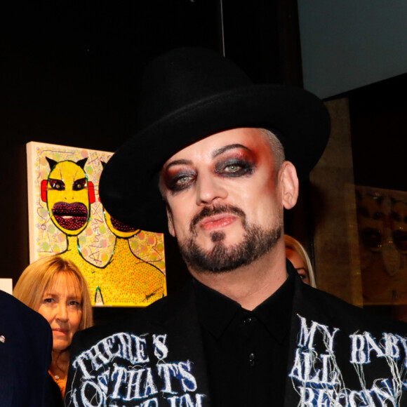 Exclusif -  Le prince Albert II de Monaco, Boy George, la princesse Charlene de Monaco lors du vernissage de l'exposition de Boy George "Scarman and other imperfection" à la Galerie GM Design à Monaco le 15 novembre 2019. © Claudia Albuquerque / Bestimage