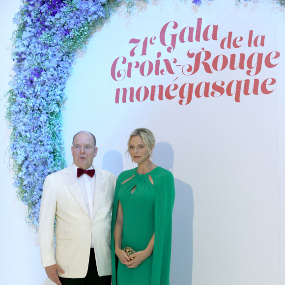 Le prince Albert II et la princesse Charlène de Monaco - Arrivées des people au 71 ème gala de la Croix-Rouge Monégasque à Monaco le 26 juillet 2019. © Claudia Albuquerque /Bestimage 
