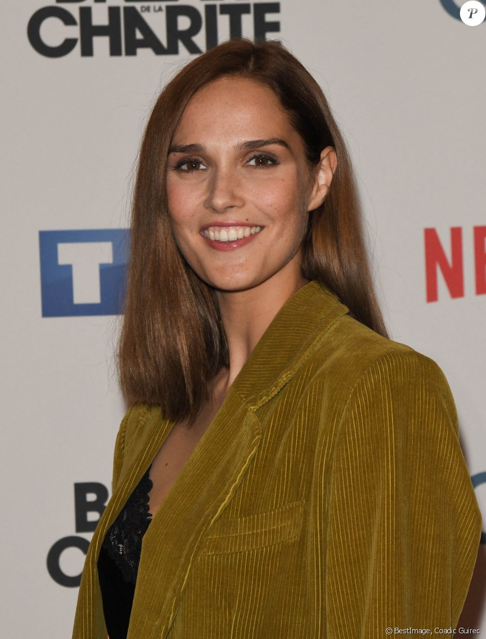 Camille Lou à l'avant-première de série télévisé TF1 "Le Bazar de la Charité" au Grand Rex à Paris, France, le 30 septembre 2019. © Coadic Guirec/Bestimage