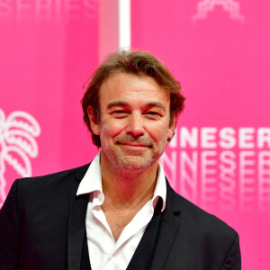 Patrick Puydebat au photocall de la seconde soirée du festival Canneseries saison 3 au Palais des Festivals à Cannes, le 10 octobre 2020. © Bruno Bebert / Bestimage