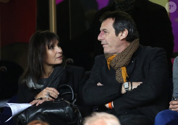 Jean Luc Reichmann et sa femme Nathalie au match PSG-Lyon au Parc des Princes - Paris 16 Decembre 2012