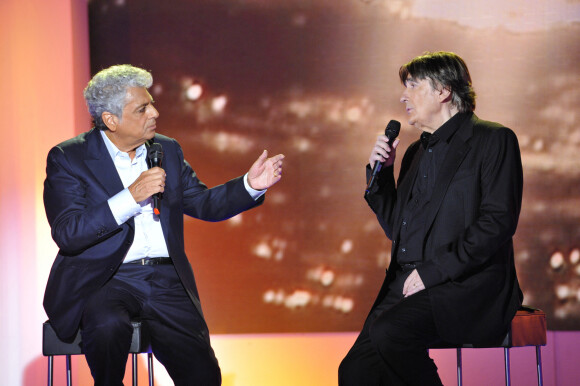 Serge Lama et Enrico Macias dans Vivement DImanche, le 29 aout 2012