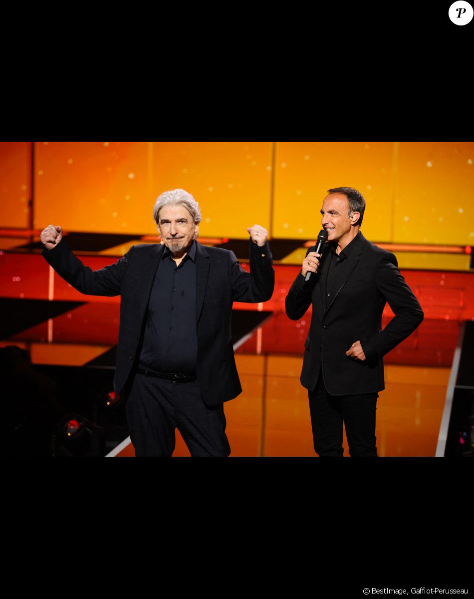 Serge Lama et Nikos Aliagas - Enregistrement de l'émission TV "La Chanson Secrète 3", qui sera diffusée le vendredi 1er novembre à 21h00 sur TF1. Le 25 juin 2019 © Gaffiot-Perusseau / Bestimage