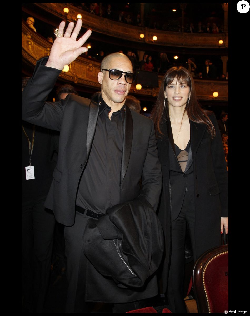 JoeyStarr et Maïwenn à la cérémonie des Césars au théâtre du Chatelêt.
