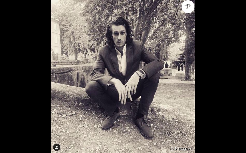 Jean Baptiste Maunier Les Cheveux Longs Et Laches Il Devoile Un Nouveau Look Aout 2021 Purepeople