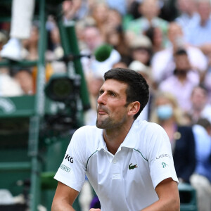 Novak Djokovic remporte la finale du tournoi de Wimbledon face à Marco Berrettini (7/6 - 6/4 - 6/4 - 6/3) à Londres, le 11 juillet 2021.