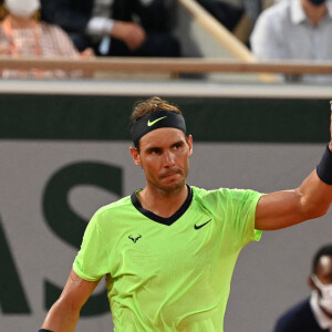 Novak Djokovic a battu Rafael Nadal (3-6, 6-3, 7-6 [4], 6-2 en 4h11) lors de la demi-finale des Internationaux de France de Roland Garros à Paris, le 11 juin 2021. © Chryslene Caillaud / Panoramic / Bestimage