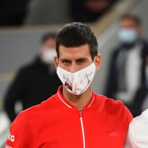 Novak Djokovic, Rafael Nadal, Roland-Garros 2020, Simple Messieurs, Remise de Prix - Rafael Nadal et Iga Swiatek savourent leurs victoires respectives à l'issue du tournoi de tennis de Roland Garros à Paris, le 12 octobre 2020. Rafael Nadal a battu Novak Djokovic (6 - 0, 6 - 2, 7 - 5) tandis que l'Américaine Sofia Kenin s'est inclinée face à la Polonaise Iga Swiatek (6 - 4, 6 - 1), le 11 octobre 2020.