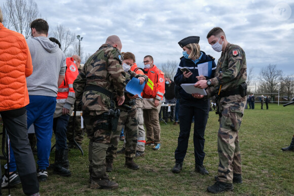 La maison en construction de Delphine Jubillar (Aussaguel) , disparue sans laisser de traces depuis le 16 décembre 2020 à Cagnac les Mines dans le Tarn. Un gendarme et une équipe du service des eaux ont mené des investigations pour chercher des traces dans le réseau raccordé à la maison. Le 7 janvier 2021 . Photo by Patrick Batard/ABACAPRESS.COM