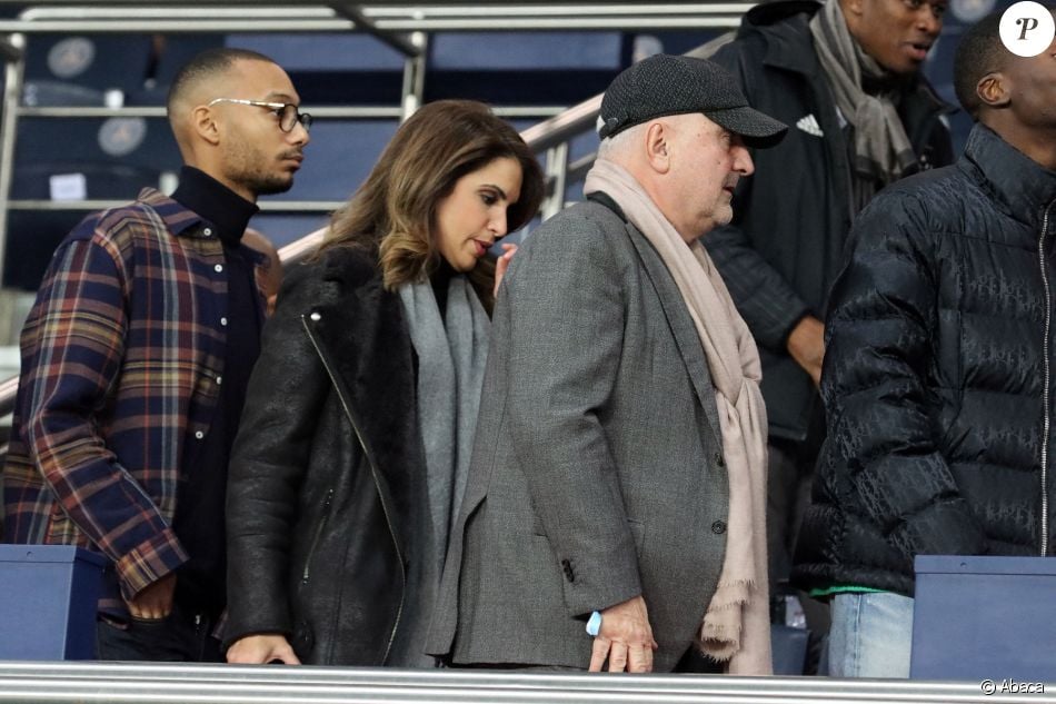 Sonia Mabrouk et son compagnon Guy Savoy au Parc des Princes à Paris en 2019. Purepeople Sonia Mabrouk et son compagnon Guy Savoy au Parc des Princes à Paris en 2019. Purepeople
