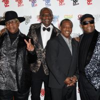 Kool and The Gang : Mort de Dennis Thomas, co-fondateur du groupe, "la quintessence du mec cool"