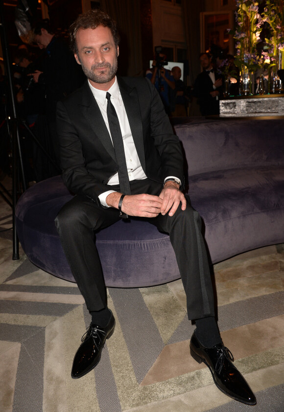 Augustin Trapenard - Remise des GQ Awards "Les Femmes et les Hommes de l'année 2019" à l'hôtel de Crillon à Paris, le 26 novembre 2019. © Veeren/Bestimage