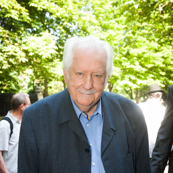 Pierre Bellemare - Arrivée des people sur l'émission "Vivement dimanche" à Paris le 11 juin 2014.