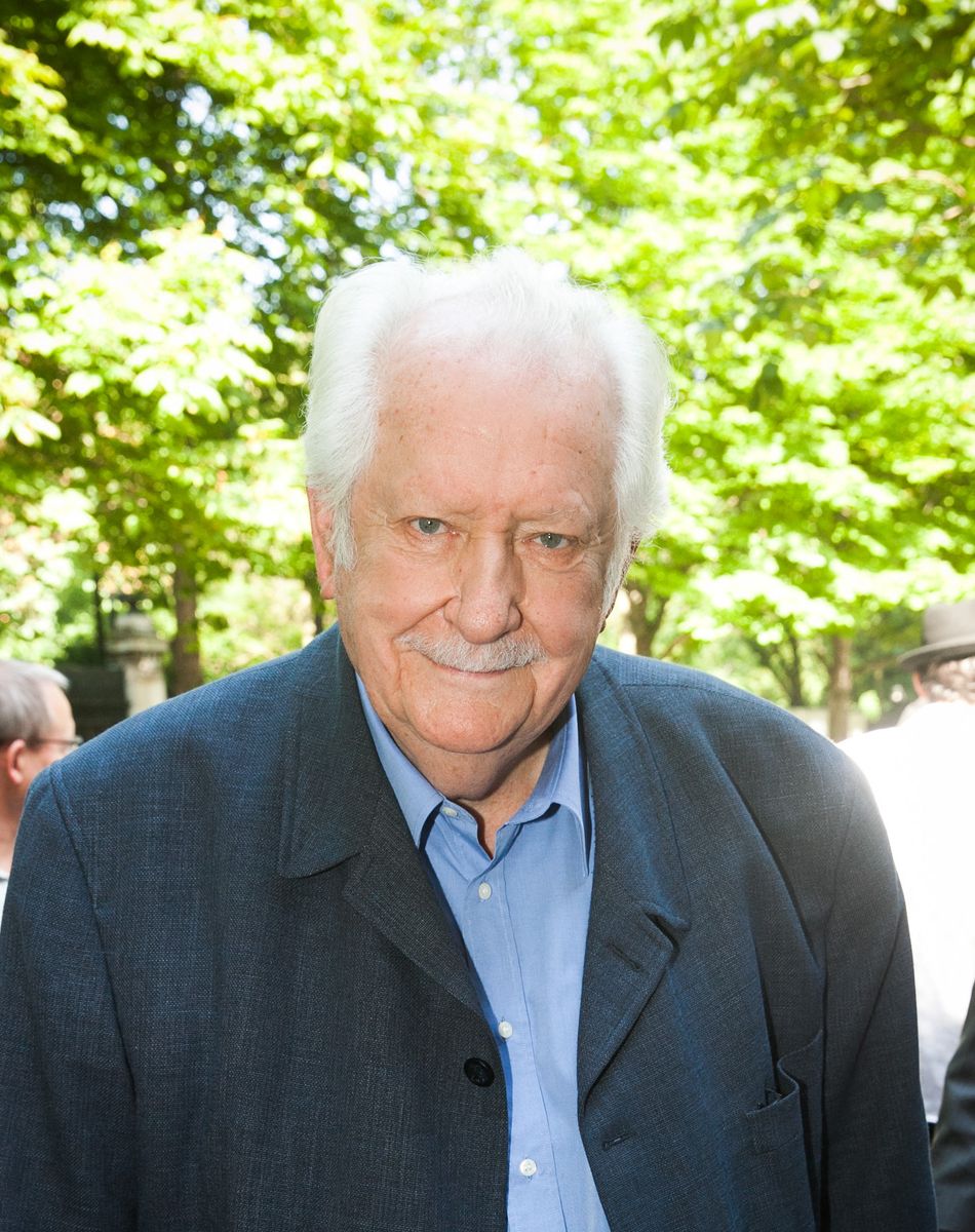 Pierre Bellemare - Arrivée des people sur l'émission "Vivement dimanche" à Paris le 11 juin 2014.
