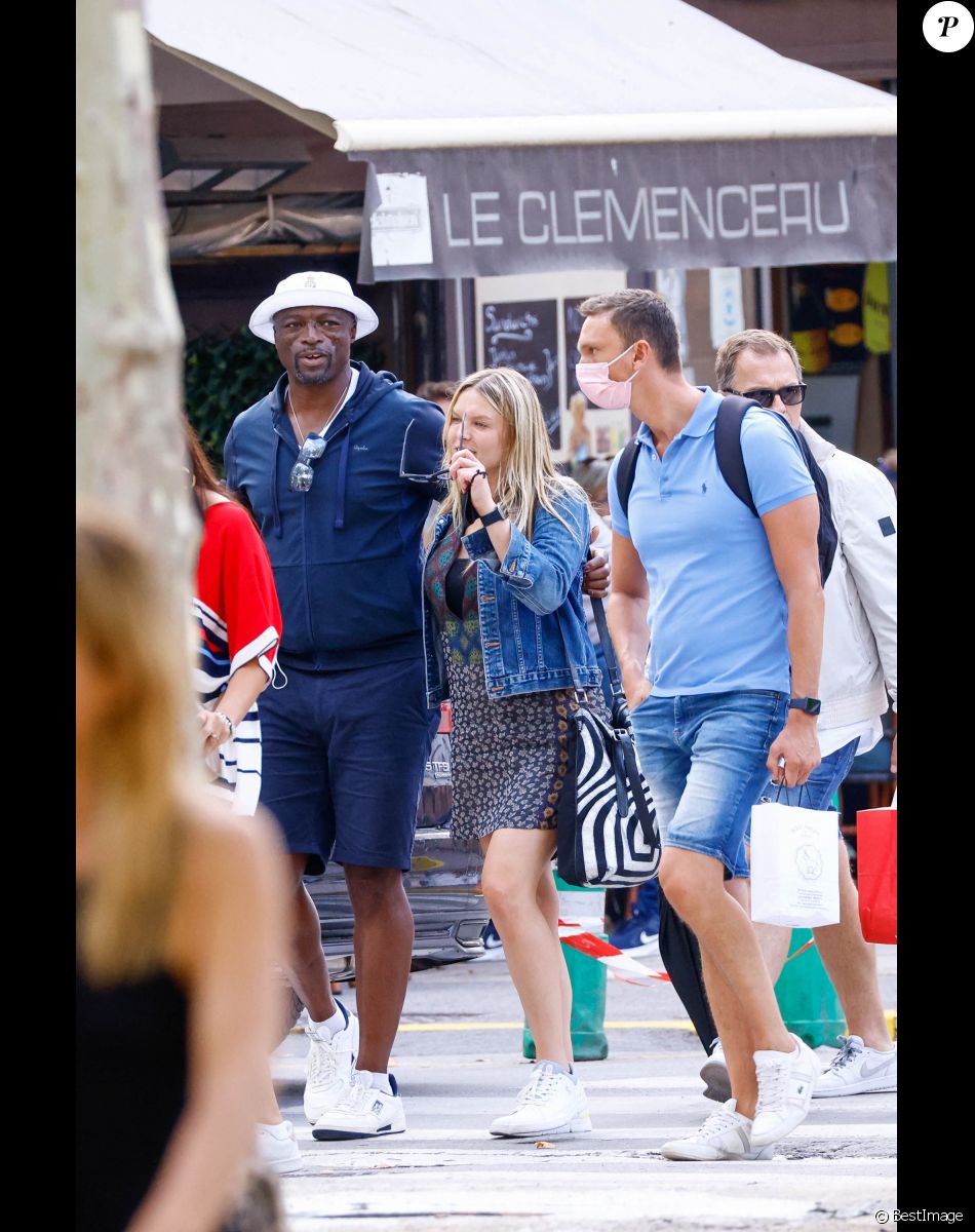 Seal en couple apparition surprise avec sa nouvelle compagne à SaintTropez le diaporama Seal en couple apparition surprise avec sa nouvelle compagne à SaintTropez le diaporama