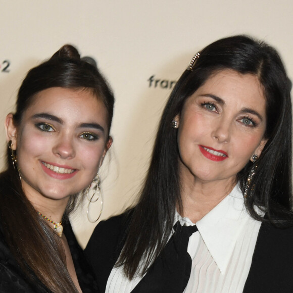 Cristiana Reali et sa fille cadette Toscane Huster - 31e cérémonie des Molières 2019 aux Folies Bergère à Paris. © Coadic Guirec/Bestimage