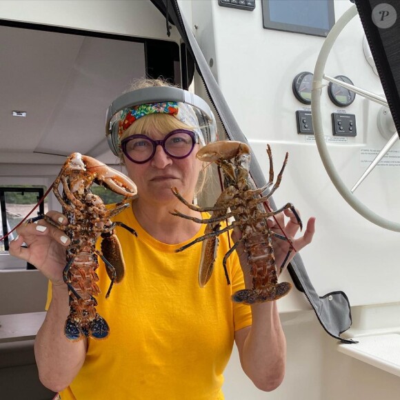 Christine Bravo présente son déjeuner : des homards bretons ! Juillet 2021