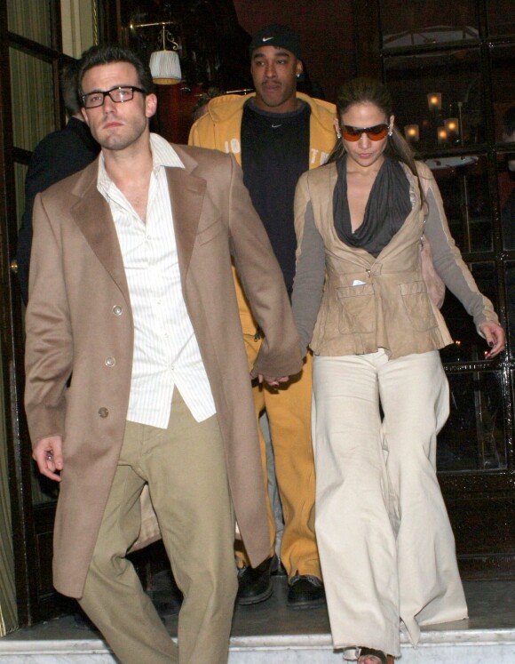 Ben Affleck et Jennifer Lopez à Paris en 2003. 