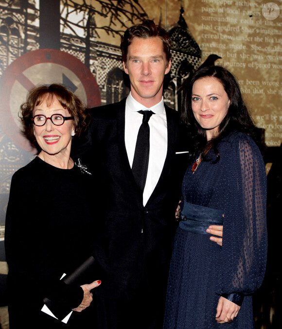 Una Stubbs, Benedict Cumberbatch et Lara Pulver à Londres. Photo : Gareth Fuller/PA Wire