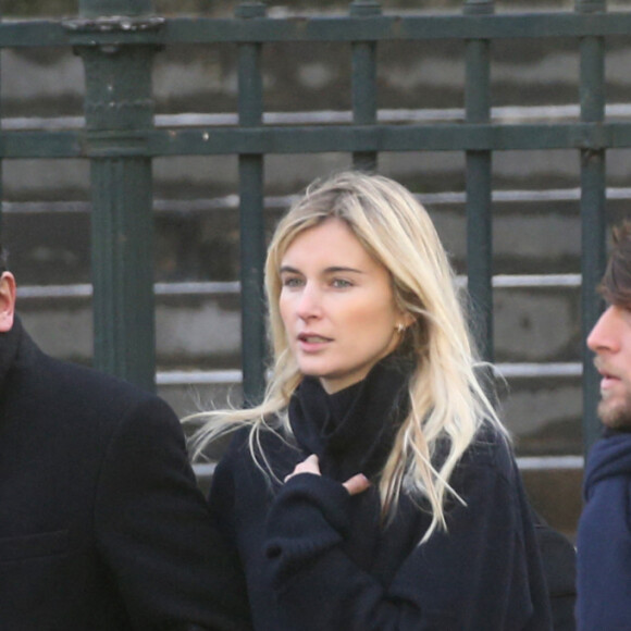 Gilles Lellouche et sa compagne Alizée Guinochet - Sorties de l'église de la Madeleine après les obsèques de Johnny Hallyday à Paris - Le 9 décembre 2017