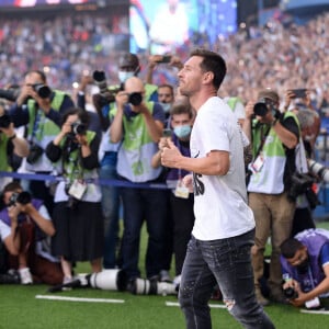 CEREMONIE - HOMMAGE - PRESENTATION DES NOUVELLES RECRUES DU PSG - 30 LIONEL LEO MESSI (PSG) - Présentation des joueurs - Match de football en ligue 1 Uber Eats : Le PSG (Paris Saint-Germain) remporte la victoire 4-2 contre Strasbourg au Parc des Princes le 14 août 2021. Pas de jauge pour ce match, le Parc des Princes est rempli au maximum de sa capacité, une première depuis 18 mois. © Philippe Lecoeur / Panoramic / Bestimage 