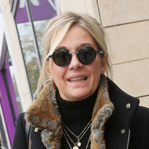 Exclusif - Flavie Flament quitte les studios RTL à Paris, le 2 décembre 2019. © Jonathan Rebboah / Panoramic / Bestimage
