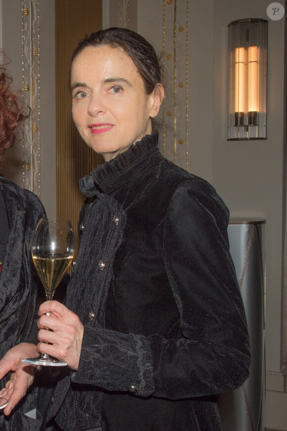 Exclusif - Amélie Nothomb (présidente du jury) lors de la remise du prix littéraire "Prix Décembre" à Claudie Hunziger pour son livre "Les grands cerfs" (Ed.Grasset) à la brasserie de l'hôtel Lutetia.