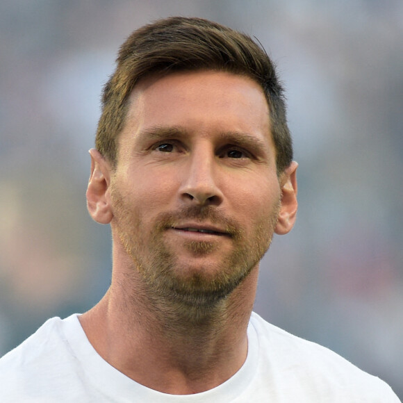 Presentation de Lionel Leo Messi ( 30 - PSG ) - - Présentation des joueurs - Match de football en ligue 1 Uber Eats : Le PSG (Paris Saint-Germain) remporte la victoire 4-2 contre Strasbourg au Parc des Princes le 14 août 2021. Pas de jauge pour ce match, le Parc des Princes est rempli au maximum de sa capacité, une première depuis 18 mois. © Federico Pestellini / Panoramic / Bestimage