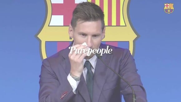 Lionel Messi en larmes lors de son départ de Barcelone : son mouchoir en vente à un prix fou !