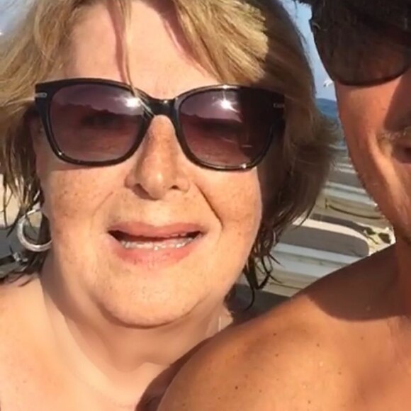 Le chanteur d'opéra Vincent Niclo et sa maman.