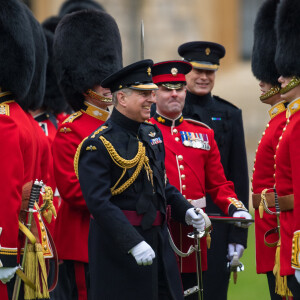 Le prince Andrew duc d'York lors d'une cérémonie des Grenadier Guards au château de Windsor.