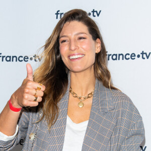 Laury Thilleman lors du photocall dans le cadre de la conférence de presse de France Télévisions au Pavillon Gabriel à Paris, France, le 24 août 2021. © Pierre Perusseau/Bestimage