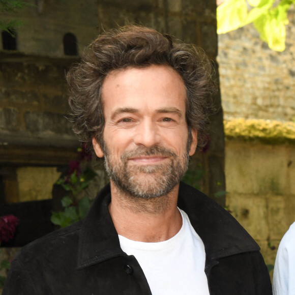 Romain Duris, Emma Mackey au photocall du film "Eiffel" lors du festival du film francophone de Angoulême le 24 août 2021. © Coadic Guirec / Bestimage 