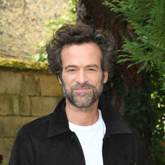 Romain Duris au photocall du film "Eiffel" lors du festival du film francophone de Angoulême le 24 août 2021. © Coadic Guirec / Bestimage 