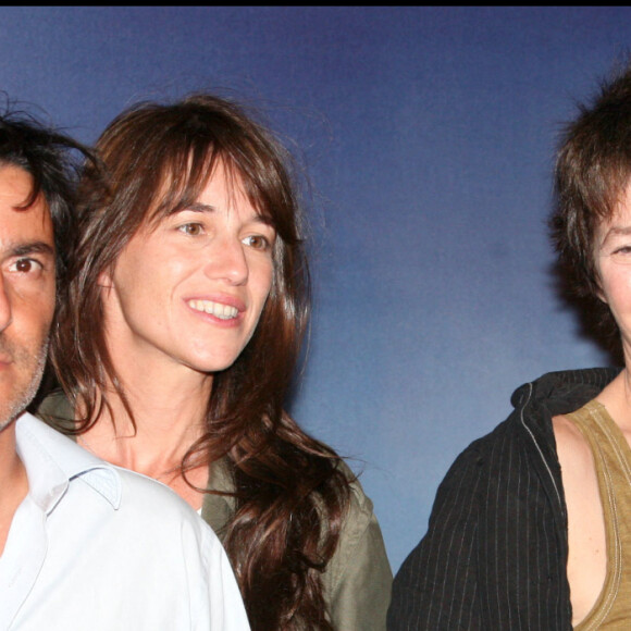 Jane Birkin, Lou Doillon, Yvan Attal et Charlotte Gainsbourg - AZvant-première de Spiderman 3 au Grand Rex à Paris © Guilaume Gaffiot / Bestimage