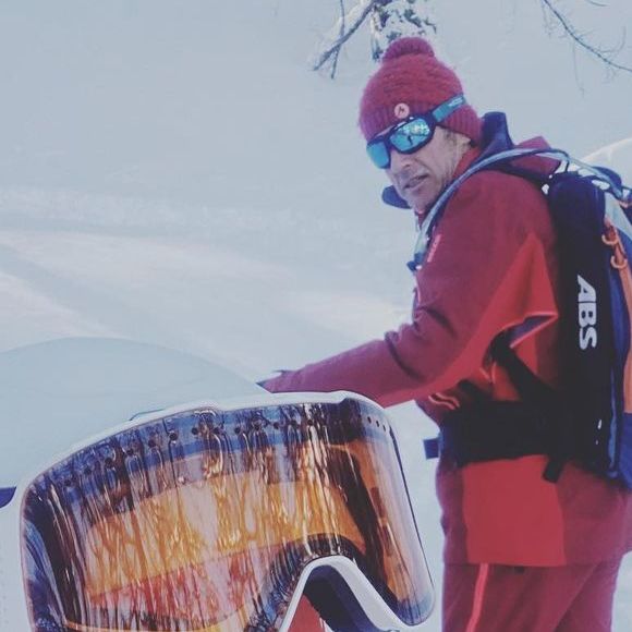 Nathalie Simon et son époux à la montagne.
