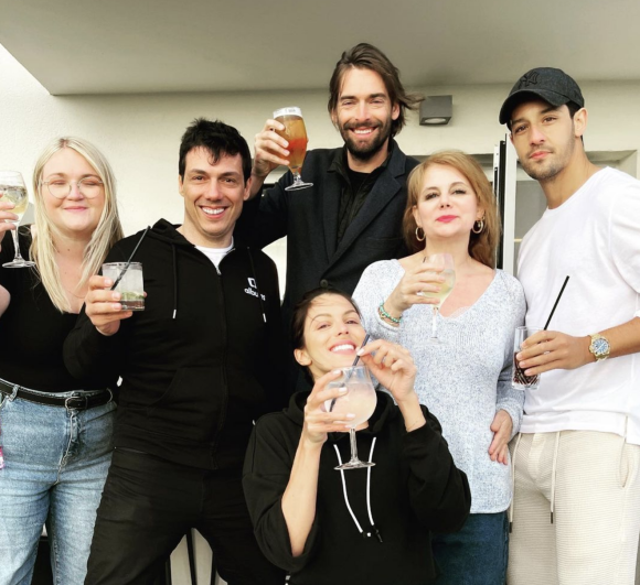 Ariane Séguillon avec ses coéquipiers dans "Fort Boyard", Taïg Khris, Diego El Glaoui, Iris Mittenaere, Camille Lacourt et Lola Dubini - Instagram