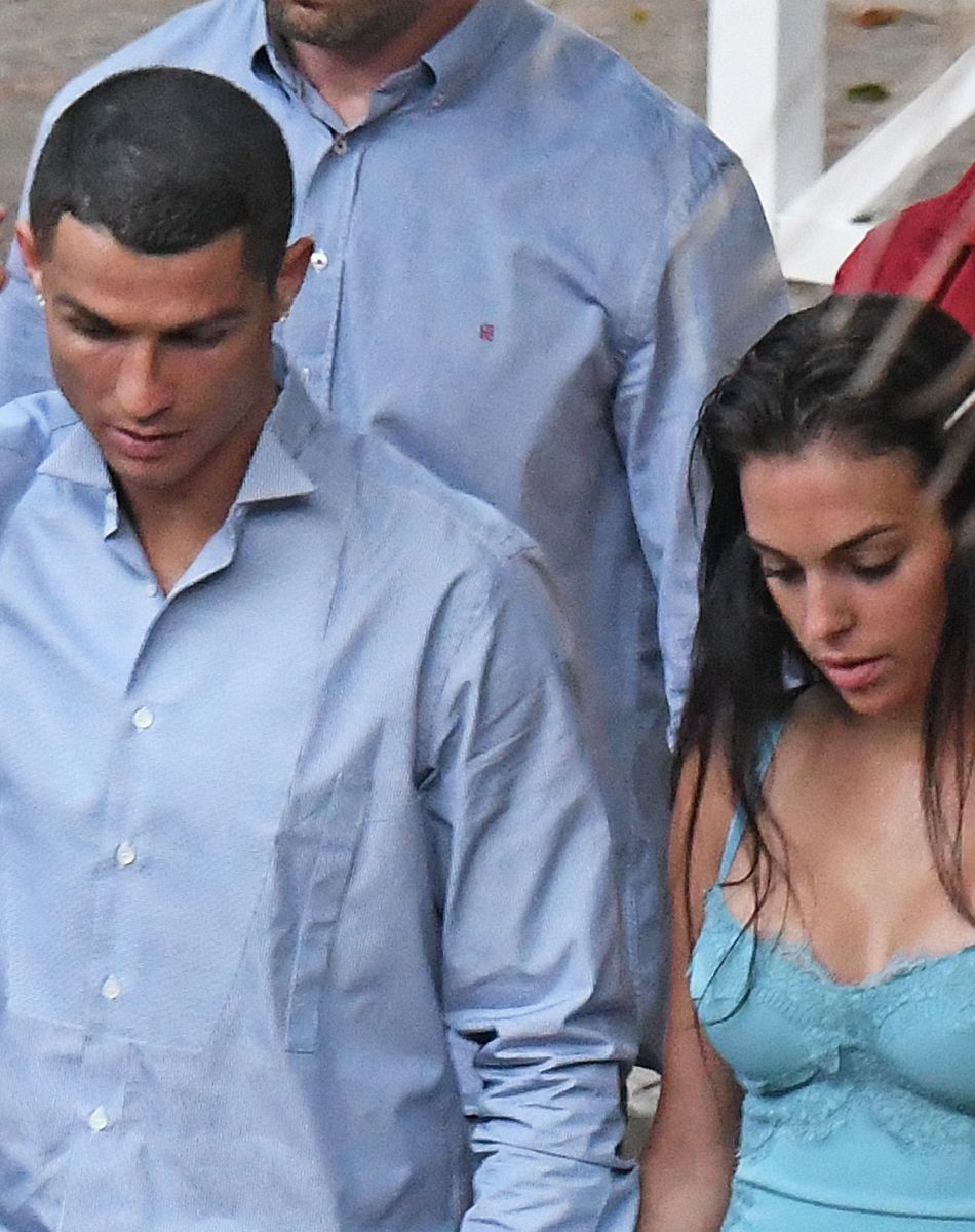 Cristiano Ronaldo et sa compagne Georgina Rodríguez vont dîner dans un restaurant de Malaga, Espagne, le 30 mai 2018.