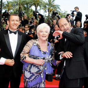 Line Renaud, Kad Merad, Dany Boon lors de la projection du film "Bienvenue chez les Ch'tis" au Festival de Cannes en 2008.