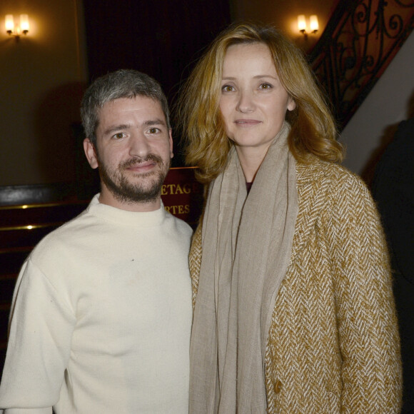 Le chanteur Gregoire et sa femme Eleonore de Galard - Mimie Mathy a recu les insignes de Chevalier dans l'Ordre National du Merite des mains de Jean-Claude Camus à l'issue de son spectacle "Je re-papote avec vous" au théatre de la Porte Saint-Martin à Paris. Le 13 décembre 2013
