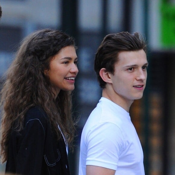 Tom Holland et Zendaya sur le tournage de "Spider-Man : Far Fron Home" à New York le 12 octobre 2018.